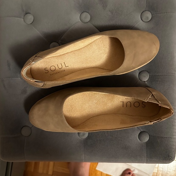SOUL NATURALIZER Women's Idea Ballet Flat - Picture 10 of 11